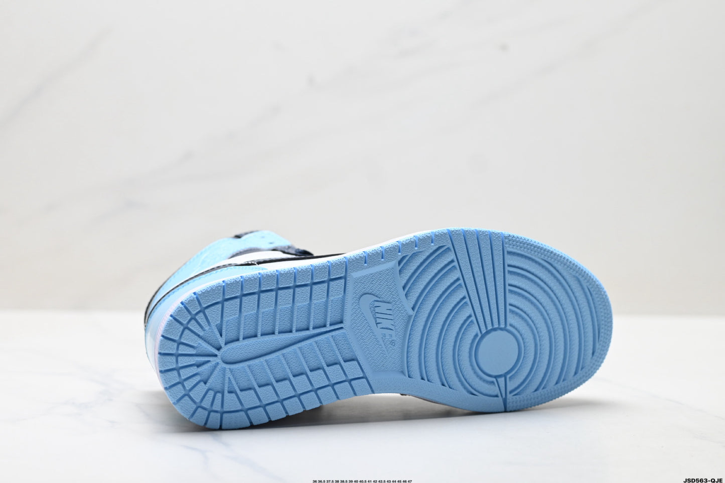 Air Jordan 1 Retro High White Light Blue And Dark Blue