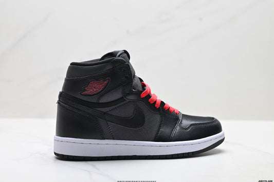 Air Jordan 1 Retro High Black