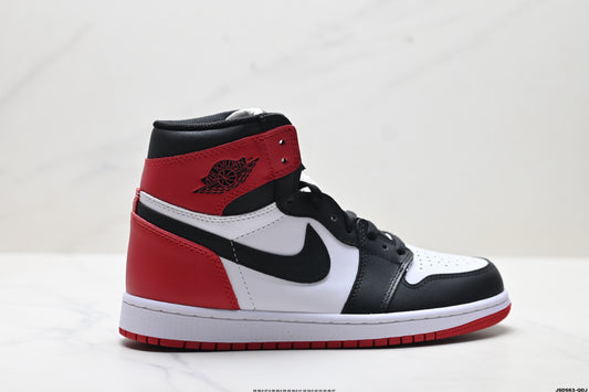 Air Jordan 1 Retro High Black White Red