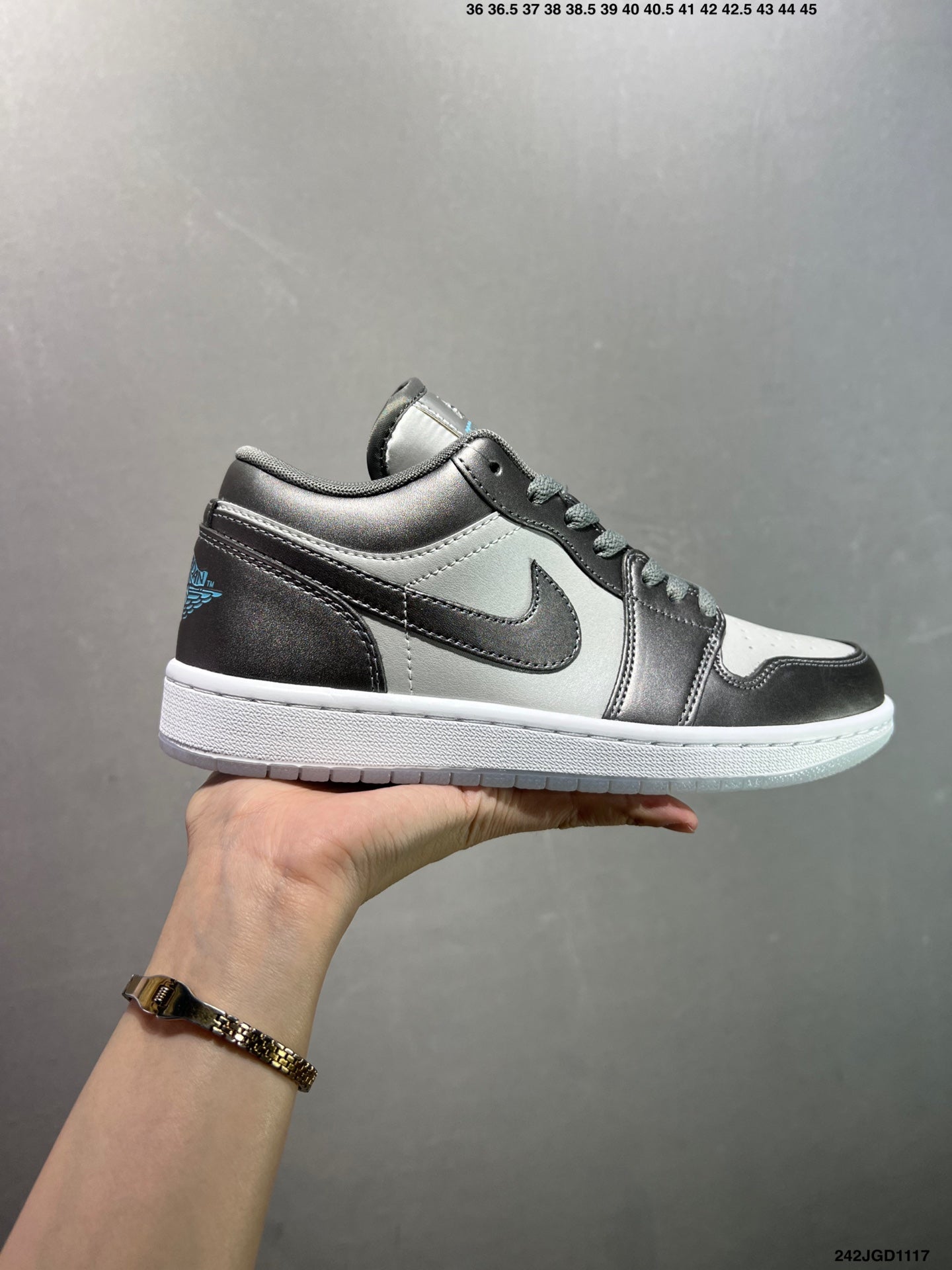 Air Jordan 1 Retro Low Grey Silver