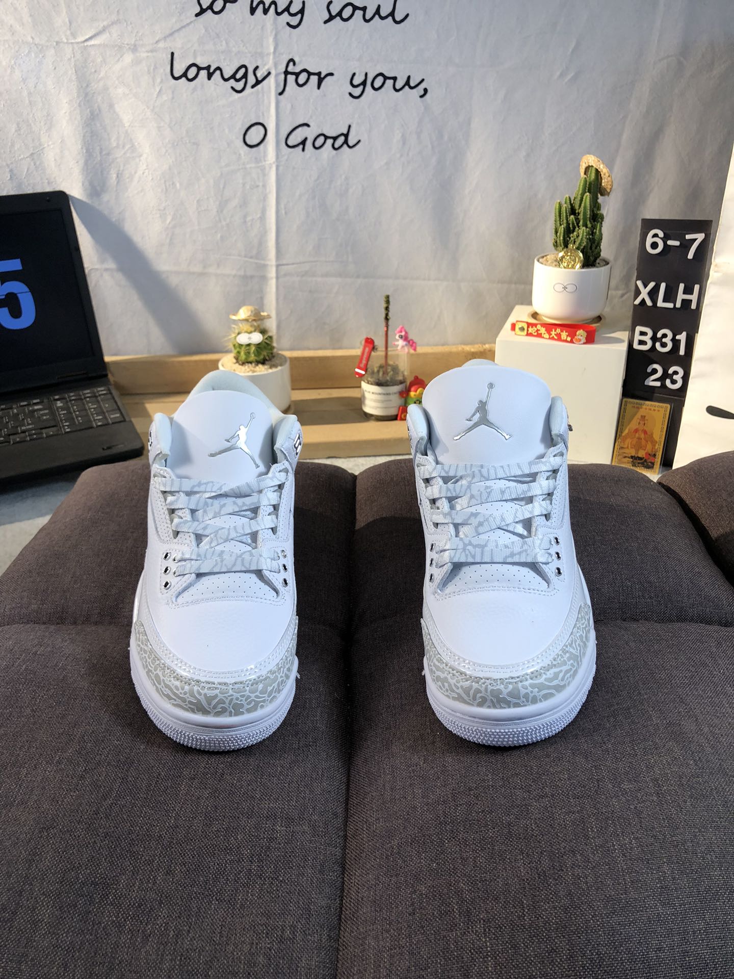 Air Jordan 3 Retro White Grey