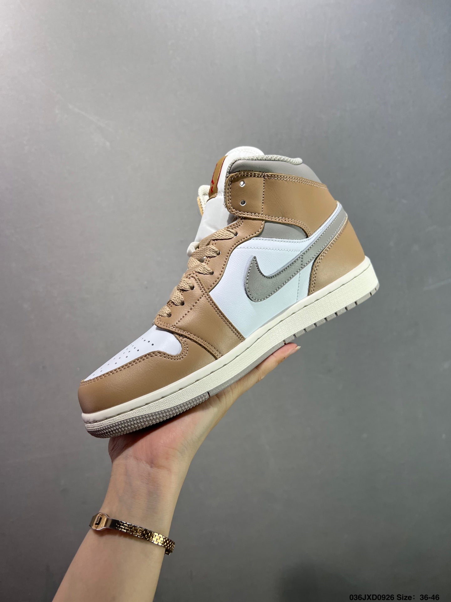 Air Jordan 1 Retro Mid White Brown