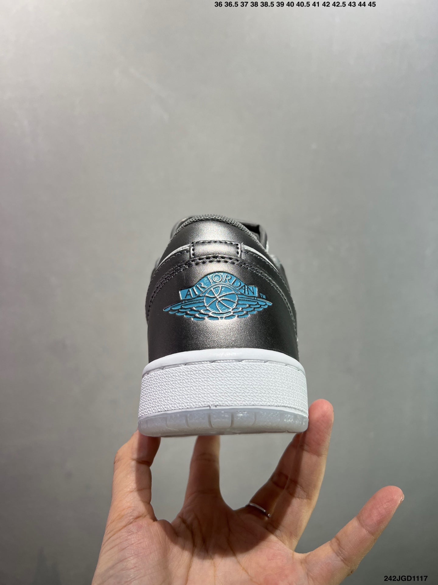 Air Jordan 1 Retro Low Grey Silver