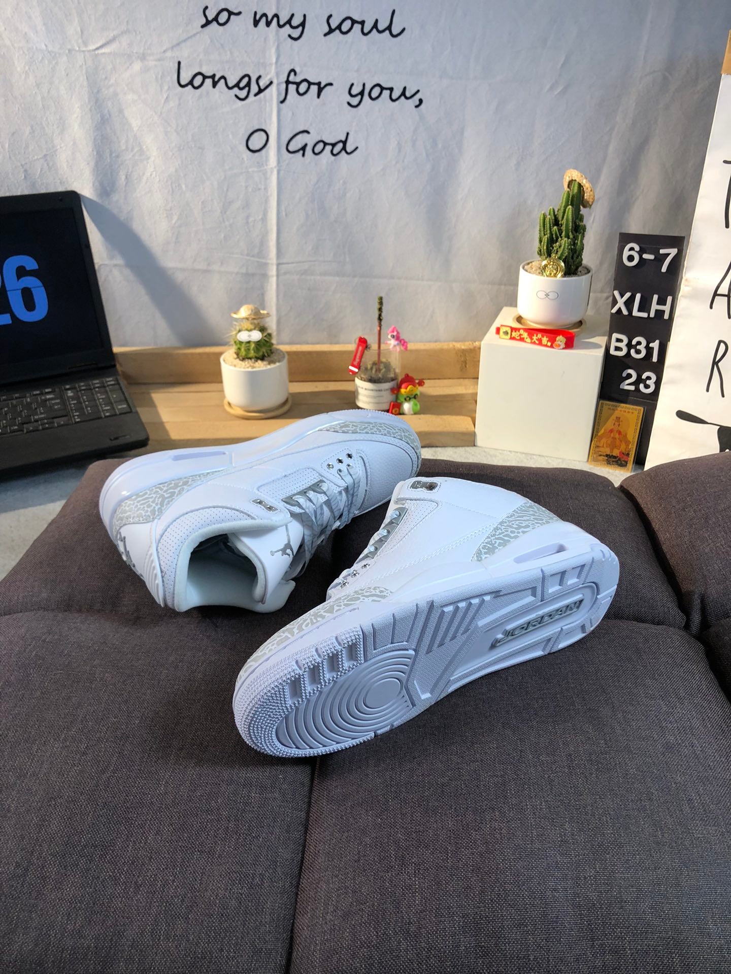 Air Jordan 3 Retro White Grey