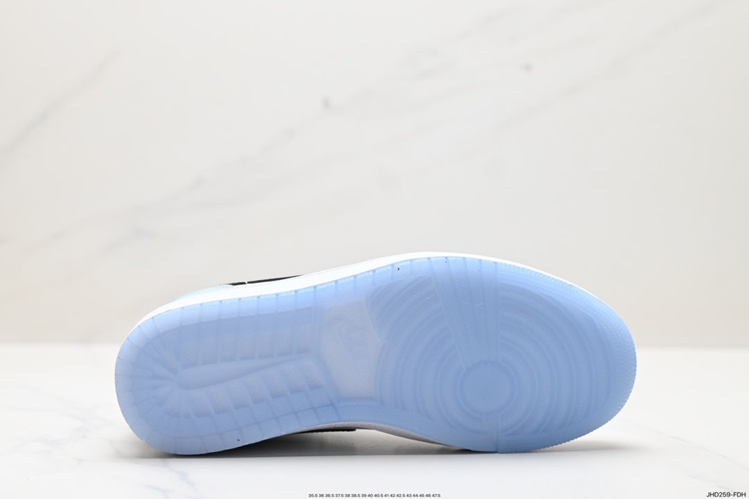 Air Jordan 1 Retro Mid Ice Blue